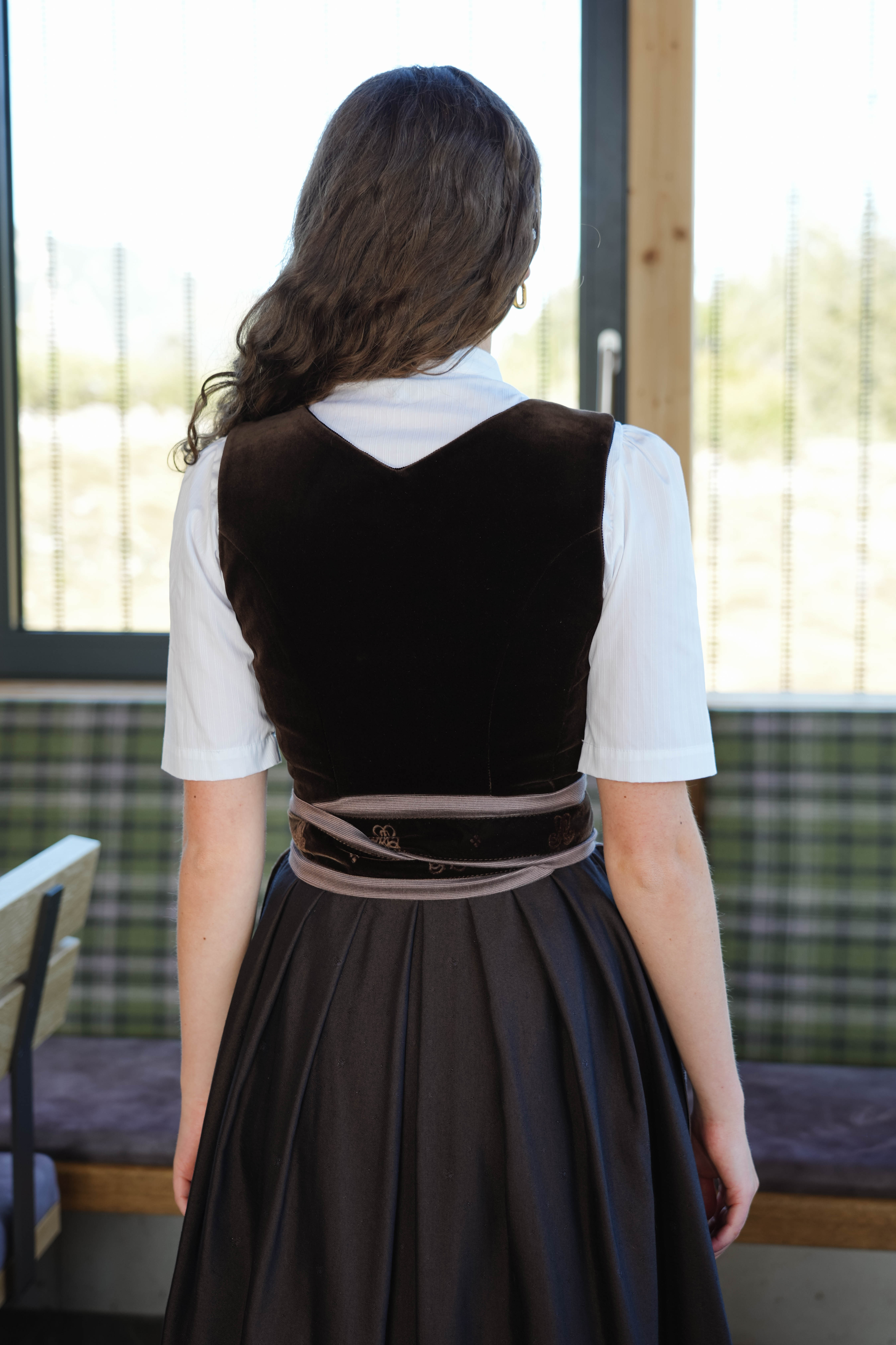 Dirndl Clara mit 2 Schürzen von Alpenherz 