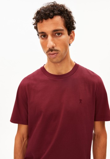JAAMES T-SHIRT