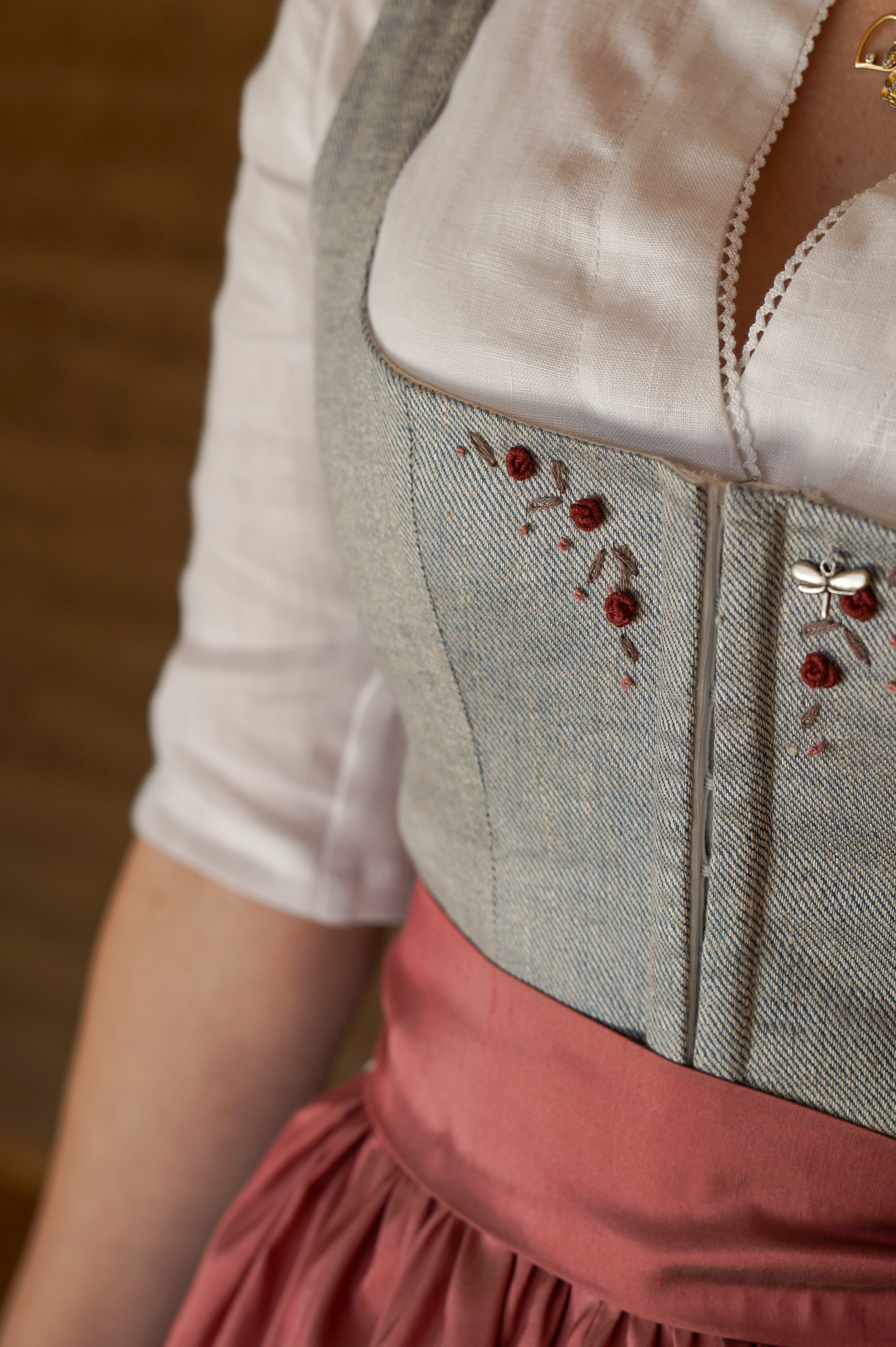 Dirndl Mara mit Stick von Ploom